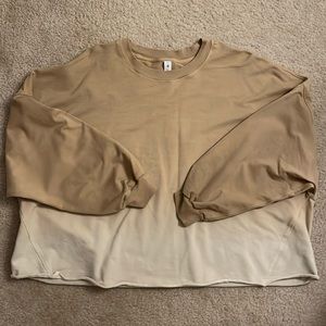 LULULEMON BEIGE OMBRÉ OVERSIZED CROPPED CREW SIZE M/L